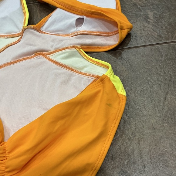 🔥3/$42 w FREE SHIPPING🔥 Vibrant Orange and Yellow Swimsuit - Picture 5 of 6
